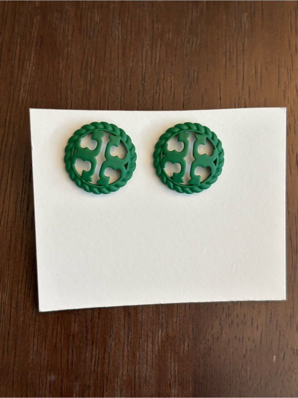 Round Green Cutout Earrings tory Burch brand new